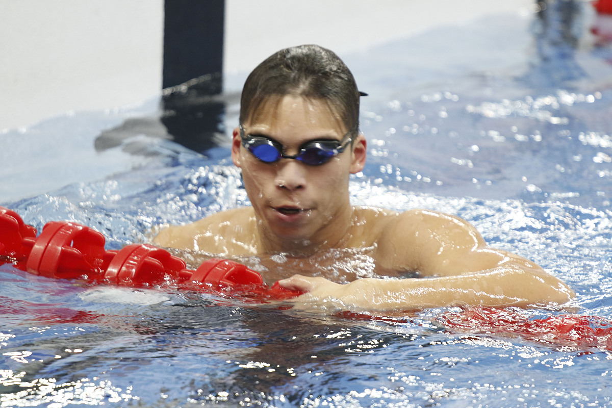 俄罗斯选手夺得男子游泳金牌 俄罗斯选手夺得男子游泳金牌