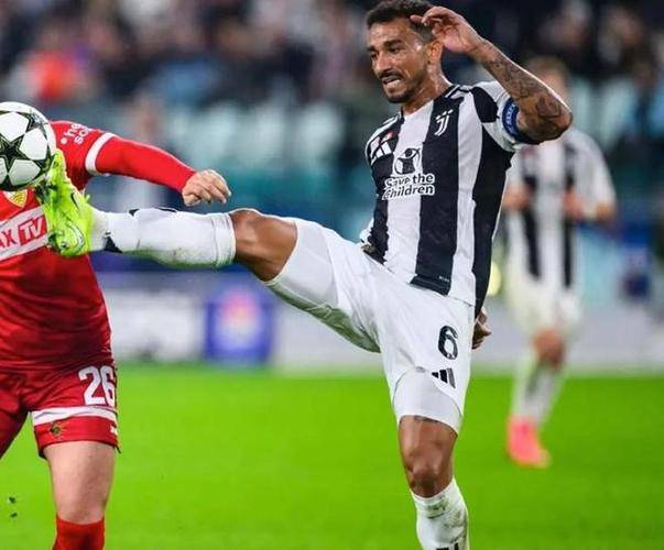 关于格雷米奥主场战胜对手，取得宝贵胜利的信息